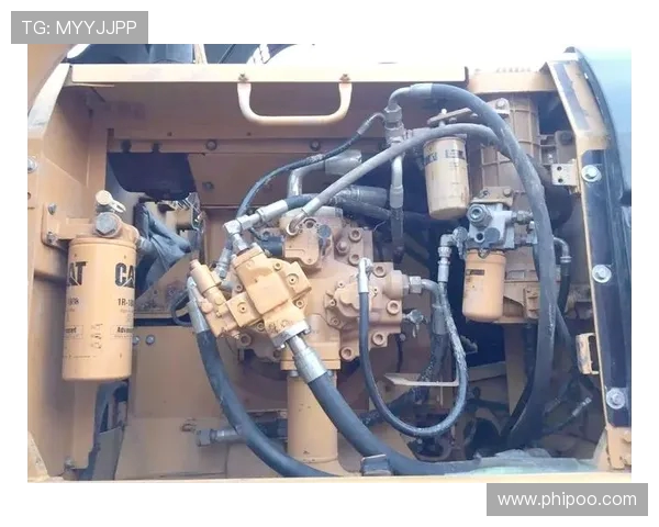 挖掘机燃油系统排气法